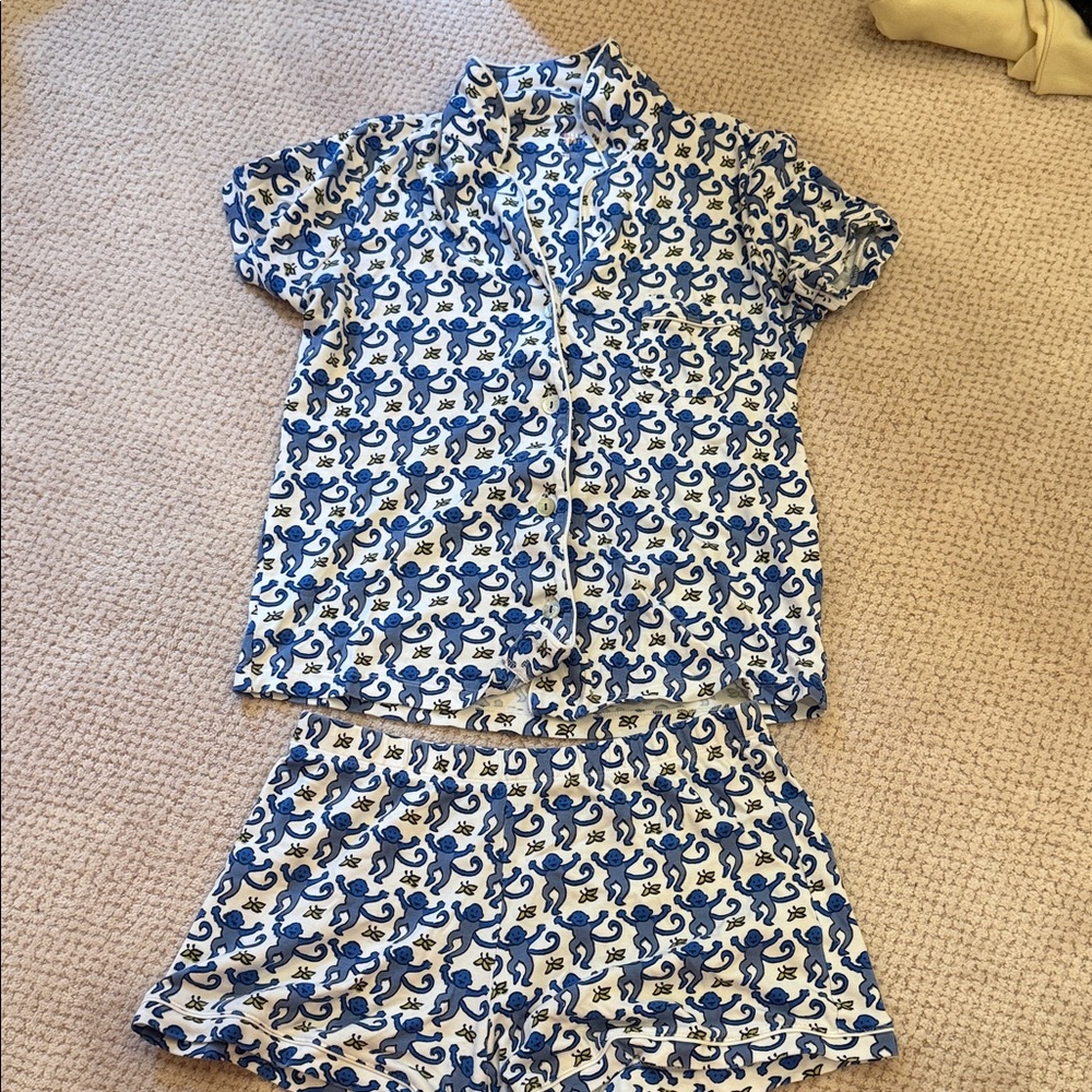 Roller rabbit Blue and White Patterned Pajama Set